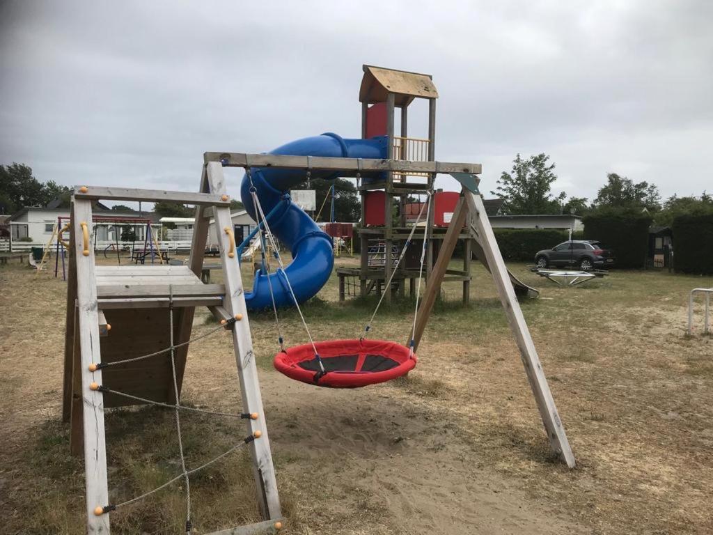 Vakantiehuisje In Ouddorp Dichtbij Het Strand Екстериор снимка